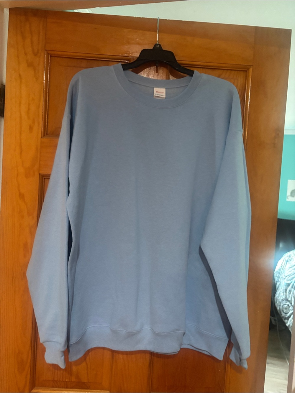 Men's L Hanes  Light Blue Crewneck Sweatshirt